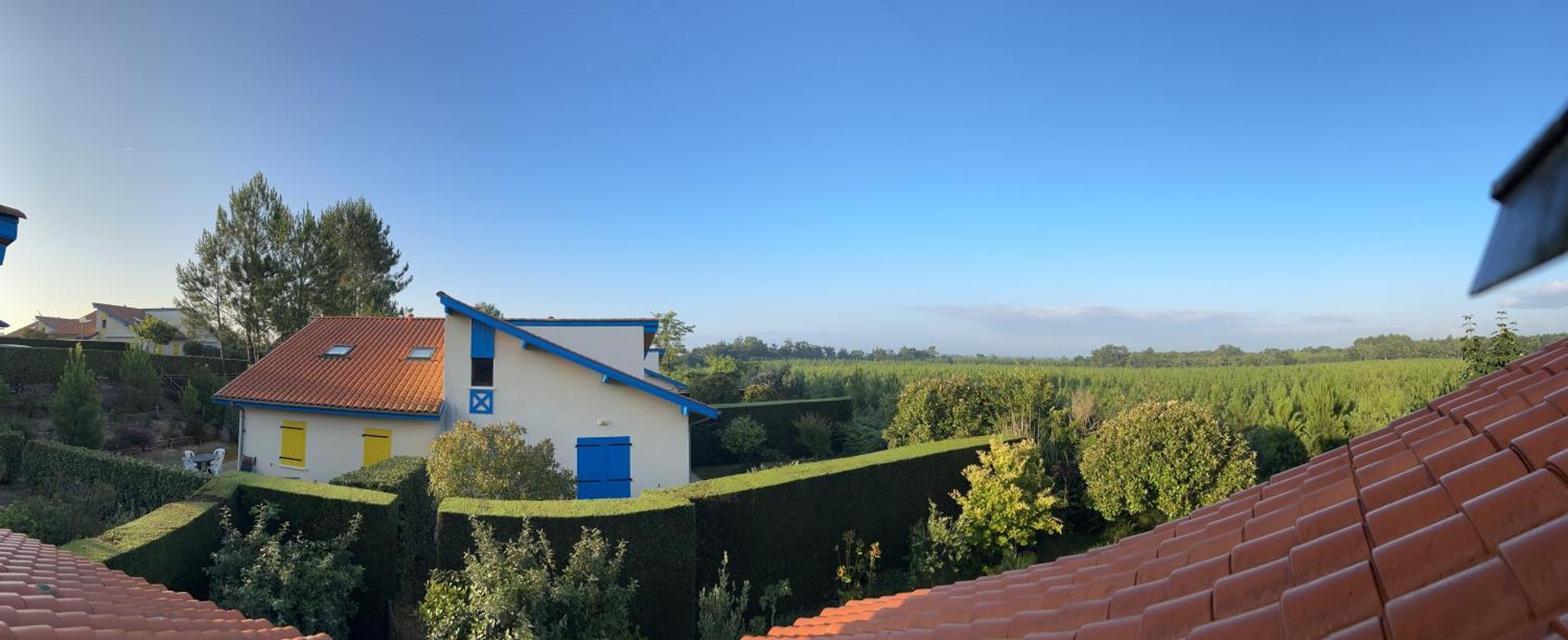 Jolie Maison De Vacances Avec Terrasse Et Jardin Saint-Julien-en-Born Luaran gambar